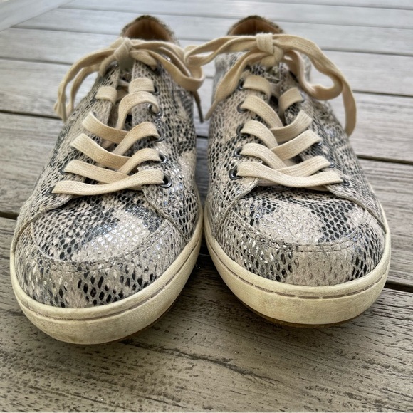 Taos Onwards Lace Up Snakeskin Pattern Leather Sneakers Women Size 9.5 - Picture 5 of 8